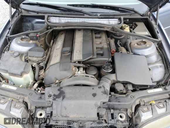 2003 BMW 3 Series 325Ci with VIN WBABS33403PG92095, listed as a Copart auction lot 48967325 with 189,880 mi miles and Salvage Title. Bid and sale history available at carsss.com. Image 11.