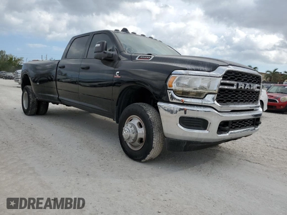 2024 Ram 3500 Tradesman with VIN 3C63RRGL3RG271822, listed as a Copart auction lot 73966914 with 7,700 mi miles and Clean Title. Bid and sale history available at carsss.com. Image 4.