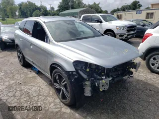 2017 Volvo XC60 R-Design with VIN YV449MRS0H2041504, listed as a Copart auction lot 62804753 with 85,390 mi miles and . Bid and sale history available at DreamBid. Image 4.