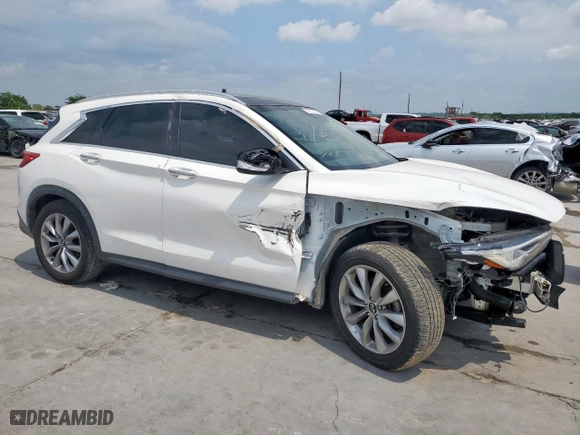 2020 Infiniti QX50 ESSENTIAL with VIN 3PCAJ5M18LF108664, listed as a Copart auction lot 53618875 with 67,612 mi miles and Clean Title. Bid and sale history available at carsss.com. Image 4.