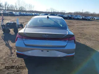 2023 Hyundai Elantra SEL z VIN 5NPLS4AG8PH118207, wystawiony jako IAAI lot #41339008 z przebiegiem 13 181 mil mil oraz . Historia ofert i sprzedaży dostępna na DreamBid. Obrazek 16.