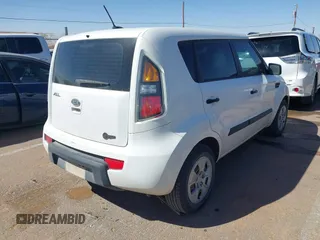 2011 Kia Soul with VIN KNDJT2A17B7302703, listed as a IAAI auction lot 41844281 with 93,606 mi miles. Bid and sale history available at carsss.com. Image 4.