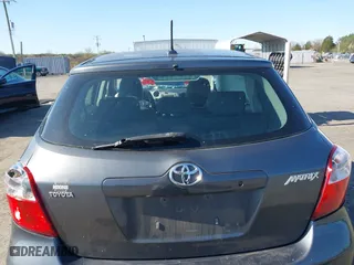 2010 Toyota Matrix with VIN 2T1KU4EE6AC385760, listed as a IAAI auction lot 41929939 with 209,599 mi miles. Bid and sale history available at carsss.com. Image 17.