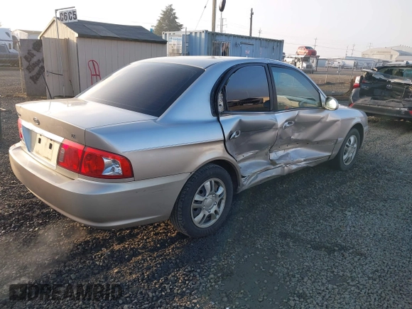 2004 Kia Optima LX z VIN KNAGD126045302372, wystawiony jako IAAI lot #41022315 z przebiegiem 199 588 mil mil oraz . Historia ofert i sprzedaży dostępna na DreamBid. Obrazek 4.