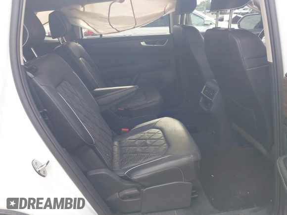 2024 Volkswagen Atlas SEL Premium R-Line z VIN 1V2FR2CA3RC528268, wystawiony jako IAAI lot #40248966 z przebiegiem 13 401 mil mil oraz . Historia ofert i sprzedaży dostępna na DreamBid. Obrazek 8.