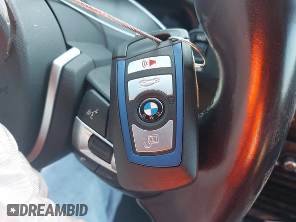 2018 BMW X4 xDrive28i z VIN 5UXXW3C57J0Z60681, wystawiony jako IAAI lot #42014416 z przebiegiem 65 168 mil mil oraz . Historia ofert i sprzedaży dostępna na DreamBid. Obrazek 11.