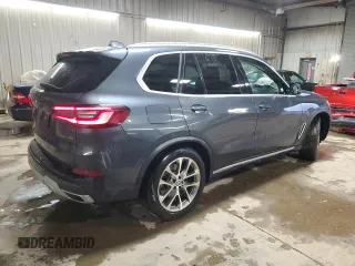 2021 BMW X5 xDrive40i with VIN 5UXCR6C00M9G00599, listed as a Copart auction lot 51536795 with 55,422 mi miles and Salvage title. Bid and sale history available at DreamBid. Image 3.