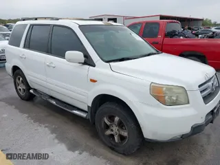 2006 Honda Pilot EX-L with VIN 5FNYF28566B038128, listed as a IAAI auction lot 41840111 with 231,361 mi miles. Bid and sale history available at carsss.com. Image 1.