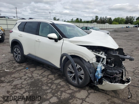 2021 Nissan Rogue SV z VIN 5N1AT3BBXMC836653, wystawiony jako Copart lot #57087435 z przebiegiem 98 514 mil mil oraz Szkoda całkowita • Salvage title. Historia ofert i sprzedaży dostępna na DreamBid. Obrazek 4.