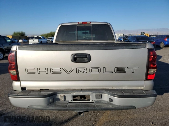 2005 Chevrolet Silverado 1500 Work Truck z VIN 2GCEK19V751291225, wystawiony jako Copart lot #73033344 z przebiegiem 134 240 mil mil oraz Szkoda całkowita • Salvage title. Historia ofert i sprzedaży dostępna na DreamBid. Obrazek 6.