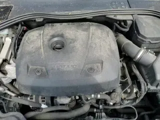 2017 Volvo S60 Inscription с VIN LYV402TK8HB143349, выставлен на аукционе Copart как лот 60250865 с пробегом 109 301 миль миль и Списание • Salvage title. История ставок и продаж доступна на DreamBid. Изображение 13.