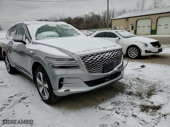 2024 Genesis GV80 with VIN KMUHBDSBXRU172784, listed as a Copart auction lot 82904554 with 6,738 mi miles and Salvage Title. Bid and sale history available at carsss.com. Image 11.