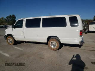 2010 Ford Econoline Passenger XL z VIN 1FBSS3BL6ADA82911, wystawiony jako Copart lot #75835684 z przebiegiem 394 007 mil mil oraz Szkoda całkowita • Salvage title. Historia ofert i sprzedaży dostępna na DreamBid. Obrazek 2.