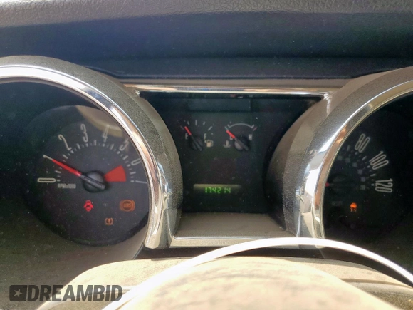 2008 Ford Mustang Deluxe with VIN 1ZVHT80N785128137, listed as a Copart auction lot 60231225 with 174,214 mi miles and Salvage title. Bid and sale history available at DreamBid. Image 9.