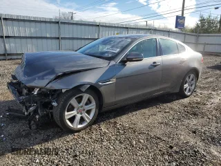 2019 Jaguar XE 25t Premium with VIN SAJAJ4FX1KCP49504, listed as a Copart auction lot 86698644 with 0 mi miles and Salvage Title. Bid and sale history available at carsss.com. Image 1.