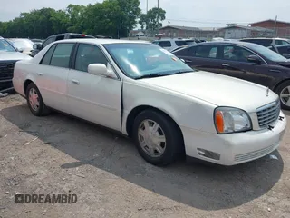 2005 Cadillac DeVille z VIN 1G6KD54Y95U247059, wystawiony jako IAAI lot #42396826 z przebiegiem 47 699 mil mil oraz . Historia ofert i sprzedaży dostępna na DreamBid. Obrazek 1.