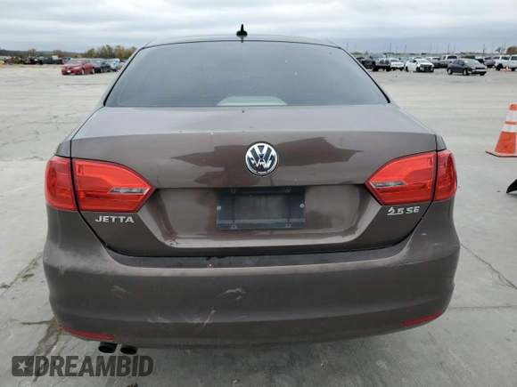 2012 Volkswagen Jetta Sedan SE w/Convenience with VIN 3VWDX7AJ2CM305513, listed as a Copart auction lot 84106174 with 171,168 mi miles and Salvage Title. Bid and sale history available at carsss.com. Image 6.