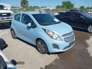 2015 Chevrolet Spark EV LT with VIN KL8CL6S06FC804419, listed as a IAAI auction lot 41907026 with 81,787 mi miles. Bid and sale history available at carsss.com. Image 1.