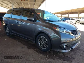 2011 Toyota Sienna SE with VIN 5TDXK3DC6BS113711, listed as a IAAI auction lot 41809910 with 174,746 mi miles. Bid and sale history available at carsss.com. Image 1.