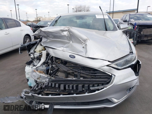 2019 Ford Fusion Hybrid SEL with VIN 3FA6P0MU3KR262056, listed as a IAAI auction lot 41643020 with 1 mi miles. Bid and sale history available at carsss.com. Image 12.