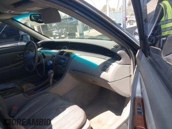 2000 Toyota Avalon XL with VIN 4T1BF28BXYU105640, listed as a IAAI auction lot 42024346 with 317,895 mi miles and . Bid and sale history available at DreamBid. Image 5.