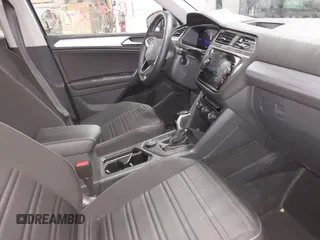 2024 Volkswagen Tiguan S with VIN 3VVFB7AX0RM183789, listed as a IAAI auction lot 41445847 with 1,500 mi miles and . Bid and sale history available at DreamBid. Image 5.