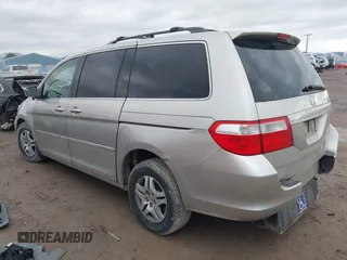 2005 Honda Odyssey EX-L with VIN 5FNRL38675B505695, listed as a IAAI auction lot 40931430 with 337,403 mi miles. Bid and sale history available at carsss.com. Image 3.