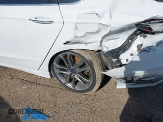 2020 Ford Fusion SEL с VIN 3FA6P0CD7LR131781, выставлен на аукционе IAAI как лот 41855346 с пробегом 95 621 миль миль и . История ставок и продаж доступна на DreamBid. Изображение 17.