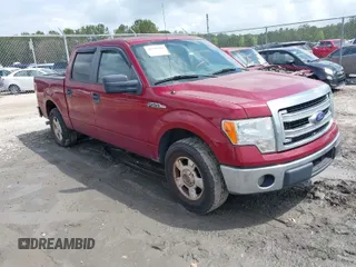 2014 Ford F-150 XL with VIN 1FTFW1CF9EFA85164, listed as a IAAI auction lot 41940709 with 262,185 mi miles. Bid and sale history available at carsss.com. Image 1.