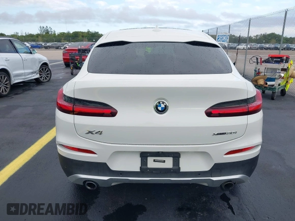 2020 BMW X4 xDrive30i z VIN 5UX2V1C02LLE68148, wystawiony jako IAAI lot #42253362 z przebiegiem 80 865 mil mil oraz . Historia ofert i sprzedaży dostępna na DreamBid. Obrazek 16.