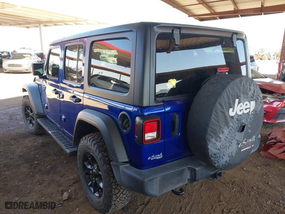 2020 Jeep Wrangler Unlimited Sport Altitude with VIN 1C4HJXDG9LW325327, listed as a IAAI auction lot 41865827 with 39,174 mi miles. Bid and sale history available at carsss.com. Image 3.