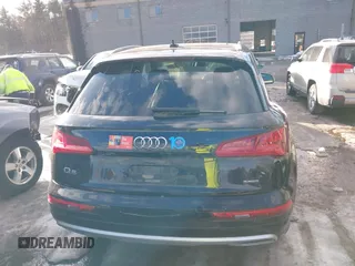 2019 Audi Q5 Premium with VIN WA1ANAFYXK2098173, listed as a IAAI auction lot 41675450 with 37,347 mi miles and . Bid and sale history available at DreamBid. Image 16.