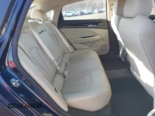 2017 Buick LaCrosse Essence with VIN 1G4ZP5SS4HU126375, listed as a IAAI auction lot 41988131 with 121,999 mi miles. Bid and sale history available at carsss.com. Image 8.