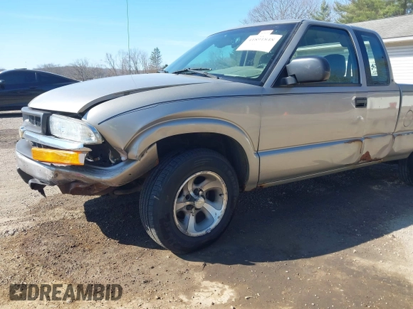 2003 Chevrolet S-10 with VIN 1GCCS19H438100436, listed as a IAAI auction lot 41891848 with 117,907 mi miles and . Bid and sale history available at DreamBid. Image 6.