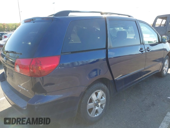 2007 Toyota Sienna CE with VIN 5TDZK23C87S080688, listed as a IAAI auction lot 42125196 with 189,427 mi miles. Bid and sale history available at carsss.com. Image 4.