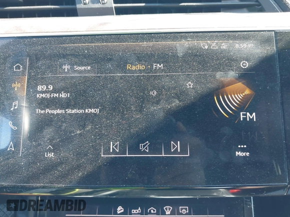 2019 Audi e-tron Prestige with VIN WA1VABGE0KB009718, listed as a IAAI auction lot 42336983 with 54,871 mi miles and . Bid and sale history available at DreamBid. Image 19.