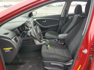 2017 Hyundai Elantra z VIN KMHD35LH7HU377089, wystawiony jako Copart lot #55217705 z przebiegiem 83 467 mil mil oraz Szkody całkowita. Historia ofert i sprzedaży dostępna na DreamBid. Obrazek 7.