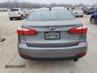 2016 Kia Forte EX z VIN KNAFX4A82G5522673, wystawiony jako Copart lot #86063904 z przebiegiem 85 576 mil mil oraz Szkoda całkowita • Salvage title. Historia ofert i sprzedaży dostępna na DreamBid. Obrazek 6.