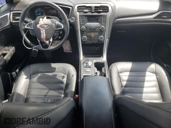 2017 Ford Fusion SE z VIN 3FA6P0H92HR150296, wystawiony jako Copart lot #57075385 z przebiegiem 135 304 mil mil oraz Szkoda całkowita • Salvage title. Historia ofert i sprzedaży dostępna na DreamBid. Obrazek 8.
