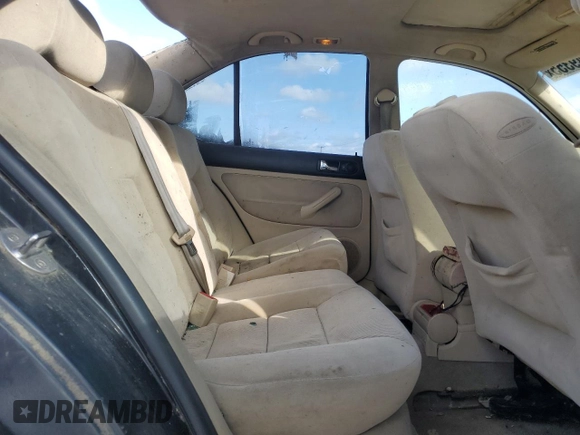 2001 Volkswagen Jetta z VIN 3VWSG69M51M131966, wystawiony jako Copart lot #47549355 z przebiegiem 98 503 mil mil oraz Szkoda całkowita • Salvage title. Historia ofert i sprzedaży dostępna na DreamBid. Obrazek 10.