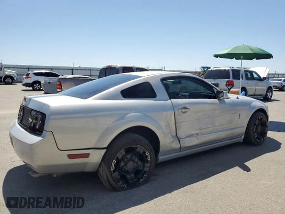 2006 Ford Mustang Standard with VIN 1ZVFT80N165219229, listed as a Copart auction lot 60684965 with 171,273 mi miles and Salvage title. Bid and sale history available at DreamBid. Image 3.