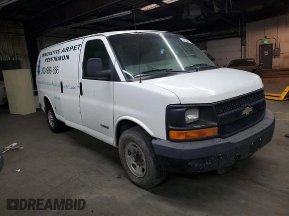 2003 Chevrolet Express Cargo with VIN 1GCGG25U831113646, listed as a Copart auction lot 43279635 with 247,735 mi miles and Clean Title. Bid and sale history available at DreamBid. Image 4.