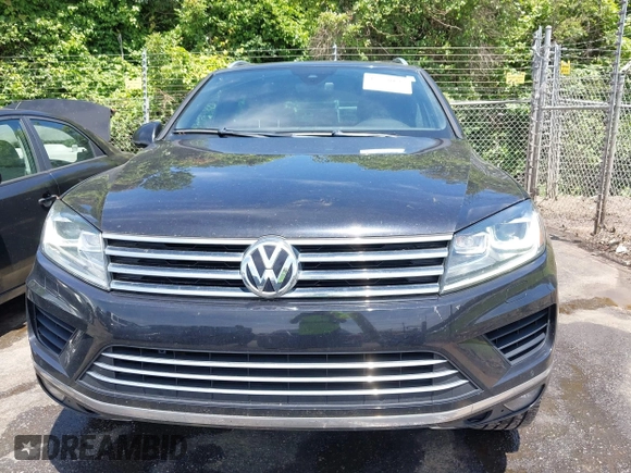 2017 Volkswagen Touareg Wolfsburg Edition с VIN WVGRF7BP9HD001737, выставлен на аукционе IAAI как лот 42280198 с пробегом 159 257 миль миль и . История ставок и продаж доступна на DreamBid. Изображение 12.