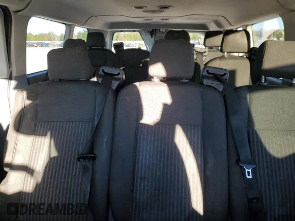 2018 Ford Transit Passenger XL z VIN 1FBZX2YM5JKA75213, wystawiony jako Copart lot #82145134 z przebiegiem 237 825 mil mil oraz Nie do naprawy • Non repairable. Historia ofert i sprzedaży dostępna na DreamBid. Obrazek 10.