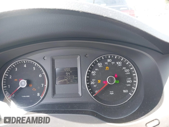 2014 Volkswagen Jetta SE with VIN 3VWD17AJ4EM429576, listed as a IAAI auction lot 42542604 with 142,313 mi miles and . Bid and sale history available at DreamBid. Image 7.