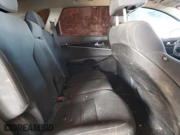 2018 Kia Sorento LX V6 with VIN 5XYPGDA59JG420766, listed as a Copart auction lot 46072115 with 270,019 mi miles and Clean Title. Bid and sale history available at carsss.com. Image 11.