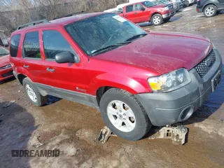 2007 Ford Escape Hybrid with VIN 1FMCU59H17KB95964, listed as a IAAI auction lot 41651728 with 198,371 mi miles. Bid and sale history available at carsss.com. Image 1.