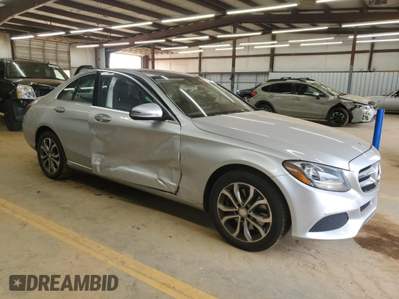 2016 Mercedes-Benz C 300 Luxury с VIN 55SWF4KB3GU138219, выставлен на аукционе Copart как лот 62277615 с пробегом 130 761 миль миль и Списание • Salvage title. История ставок и продаж доступна на DreamBid. Изображение 4.