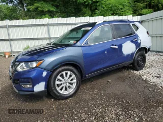 2017 Nissan Rogue SV z VIN JN8AT2MT0HW146746, wystawiony jako Copart lot #61919565 z przebiegiem 110 559 mil mil oraz Czysty tytuł • Clean title. Historia ofert i sprzedaży dostępna na DreamBid. Obrazek 1.