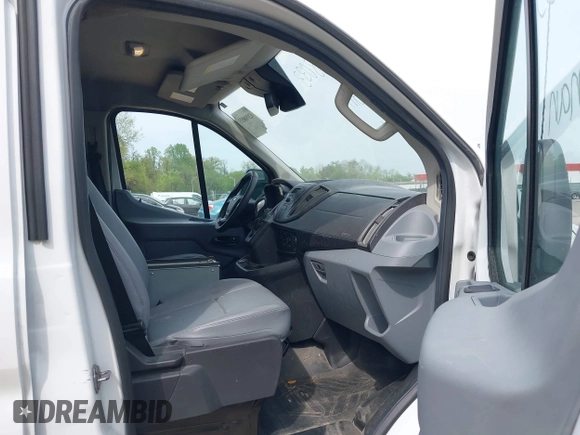 2018 Ford Transit with VIN 1FTYE1YM8JKB52082, listed as a IAAI auction lot 42098033 with 243,181 mi miles. Bid and sale history available at carsss.com. Image 5.